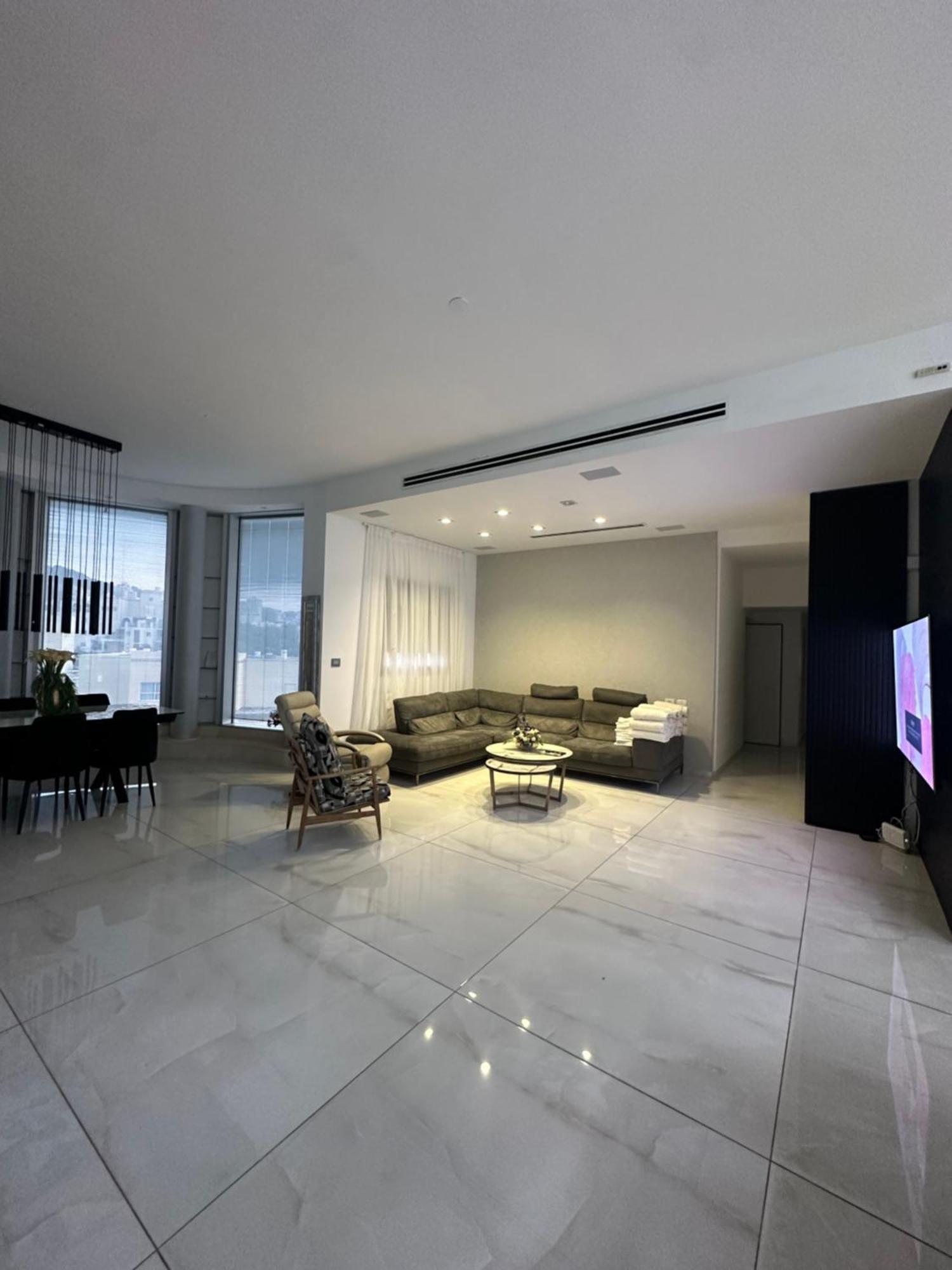 יוקרה Apartment